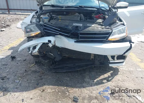 2017 Volkswagen Jetta 1.4T Se z USA, uszkodzony, nr VIN 3VWDB7AJXHM256857